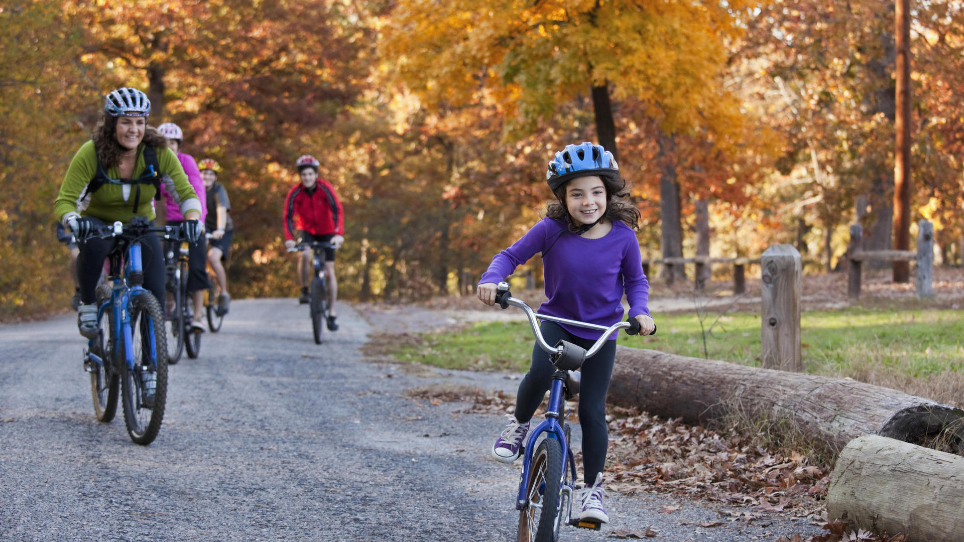 Start ride. Физическая активность велосипед. Outdoor activities. Activities фото. Physical activity in Parks.